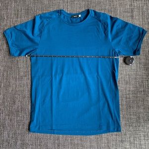 RAPHA - Men’s essential T-shirt Royal Blue.